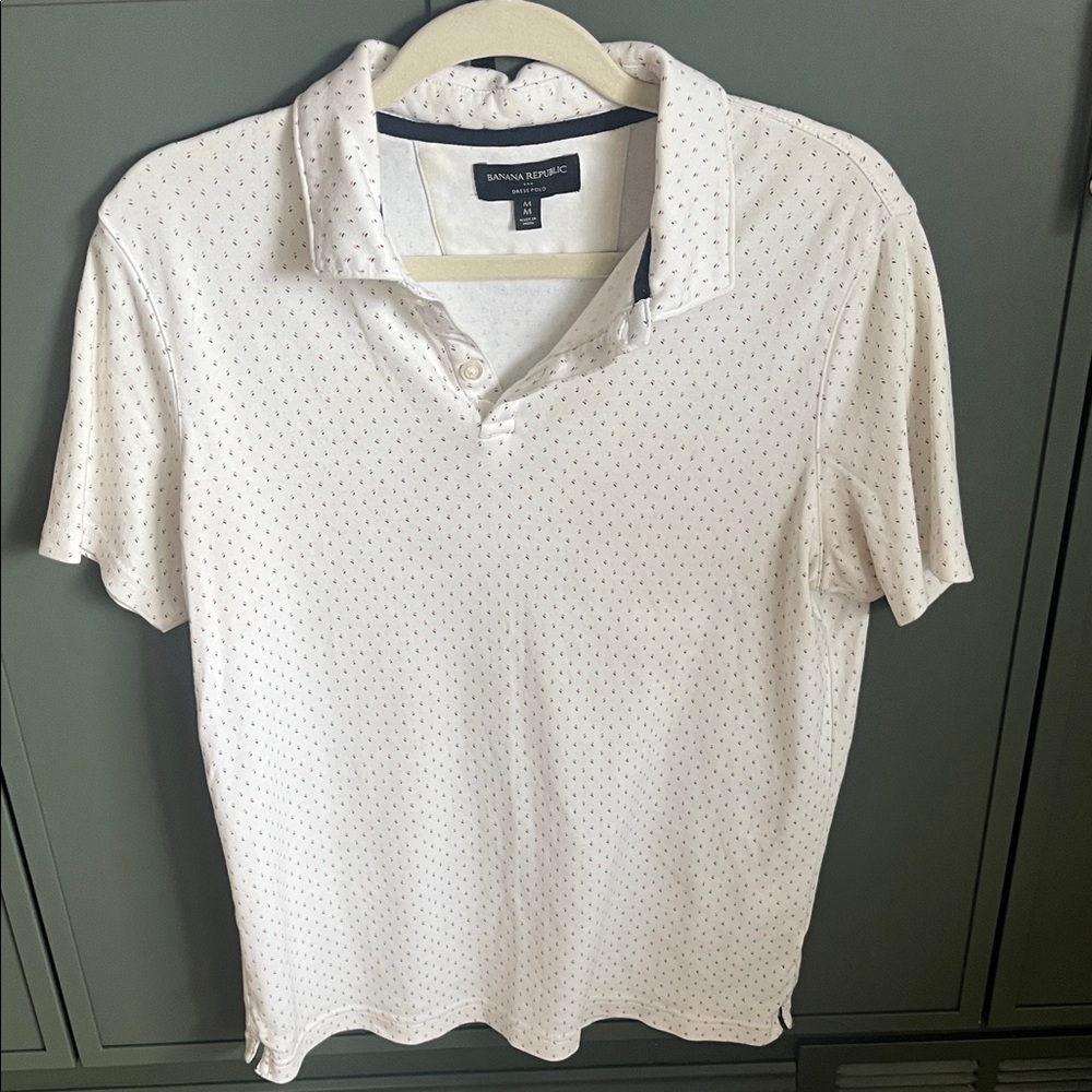 Banana Republic White Polo with Subtle Pattern